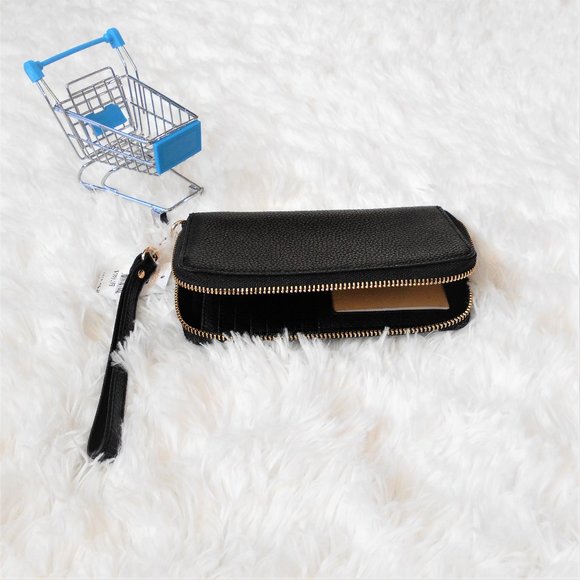 Michael Kors Large Flat MF Phone Case Black - Picture 6 of 14